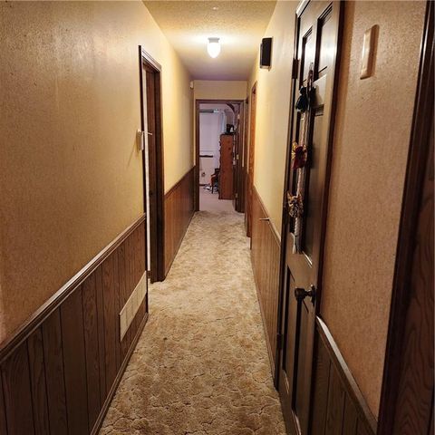 37869 Hedge Lane Road, Paola, KS 66071