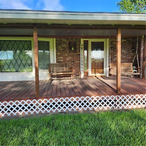 37869 Hedge Lane Road, Paola, KS 66071