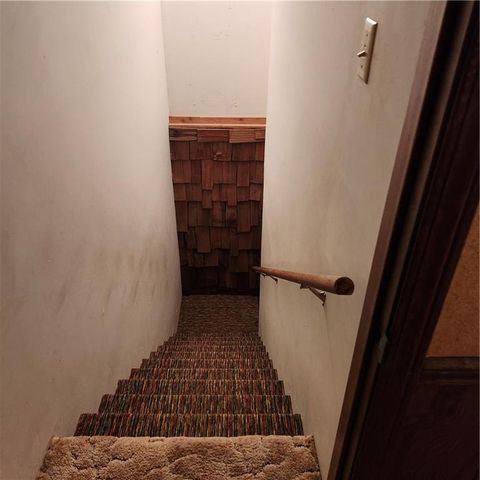 37869 Hedge Lane Road, Paola, KS 66071