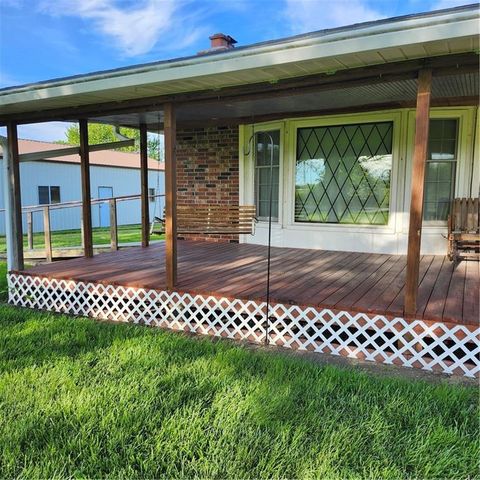 37869 Hedge Lane Road, Paola, KS 66071