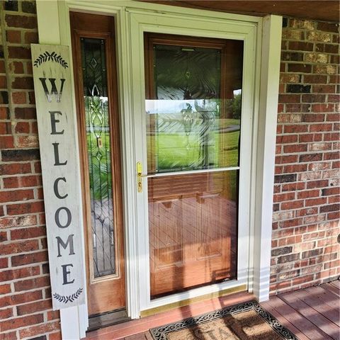 37869 Hedge Lane Road, Paola, KS 66071