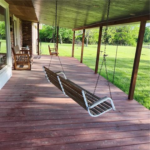 37869 Hedge Lane Road, Paola, KS 66071