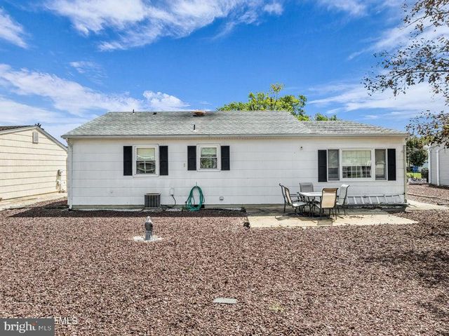 62 WESTBROOK DR, Toms River, NJ 08757