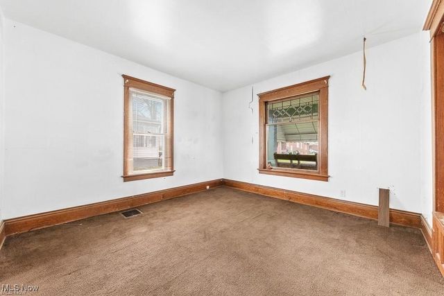 118 S McKinley Avenue, Alliance, OH 44601