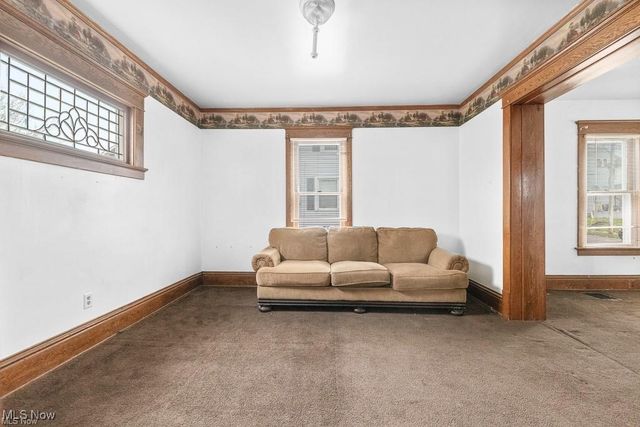 118 S McKinley Avenue, Alliance, OH 44601