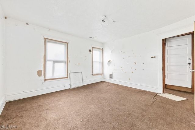 118 S McKinley Avenue, Alliance, OH 44601