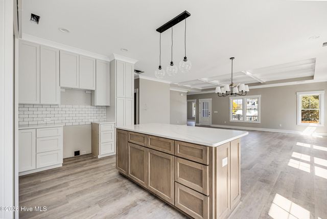 125 NW 19th Street, Oak Island, NC 28465