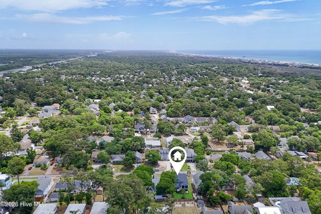 125 NW 19th Street, Oak Island, NC 28465