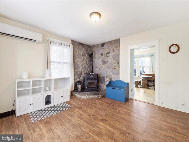 5825 FRONT STREET, Chambersburg, PA 17202