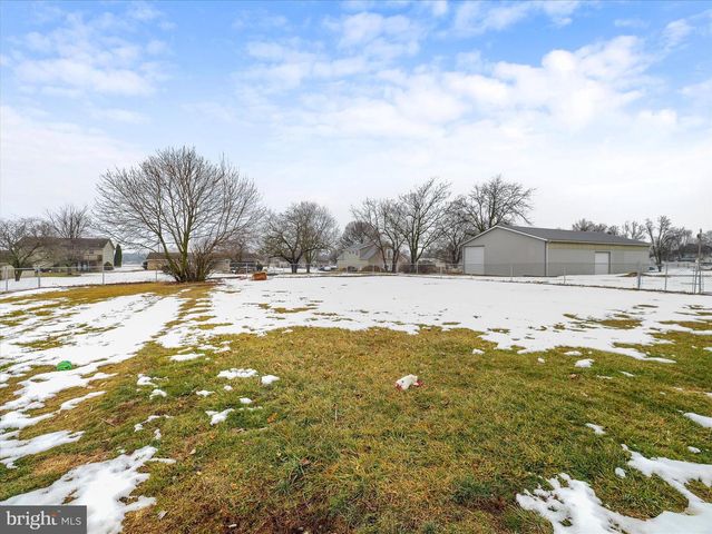 5825 FRONT STREET, Chambersburg, PA 17202