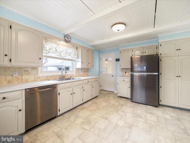 5825 FRONT STREET, Chambersburg, PA 17202