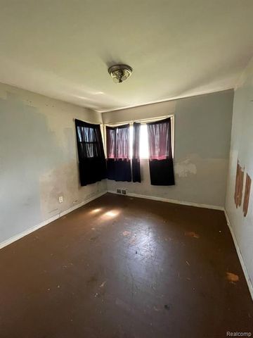 20569 Evergreen Road, Detroit, MI 48219