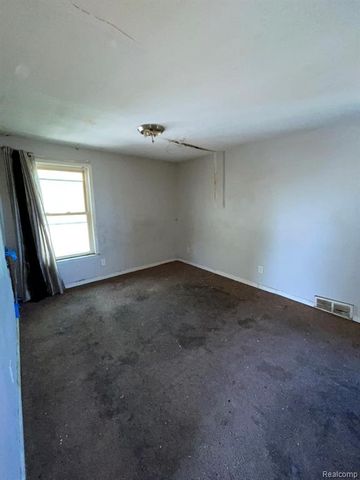 20569 Evergreen Road, Detroit, MI 48219