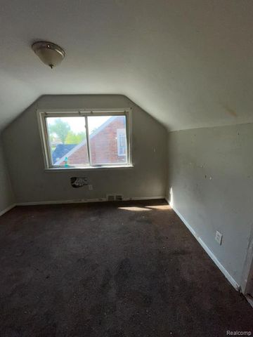 20569 Evergreen Road, Detroit, MI 48219