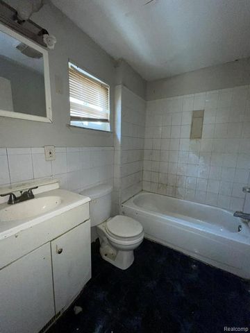 20569 Evergreen Road, Detroit, MI 48219