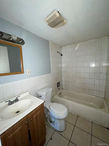 20569 Evergreen Road, Detroit, MI 48219