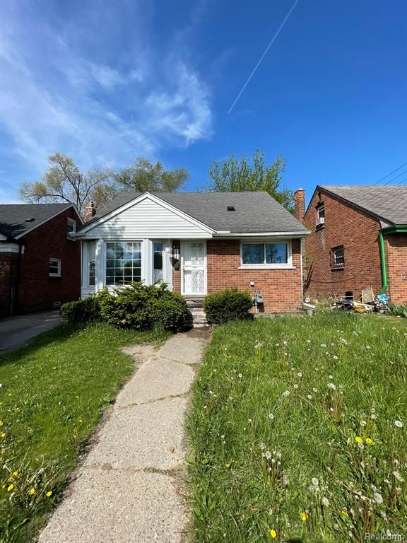 20569 Evergreen Road, Detroit, MI 48219