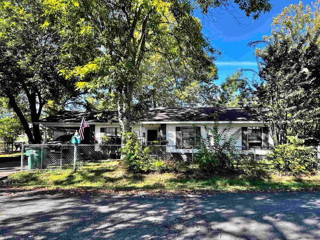 505 Pine St, Pangburn, AR 72121
