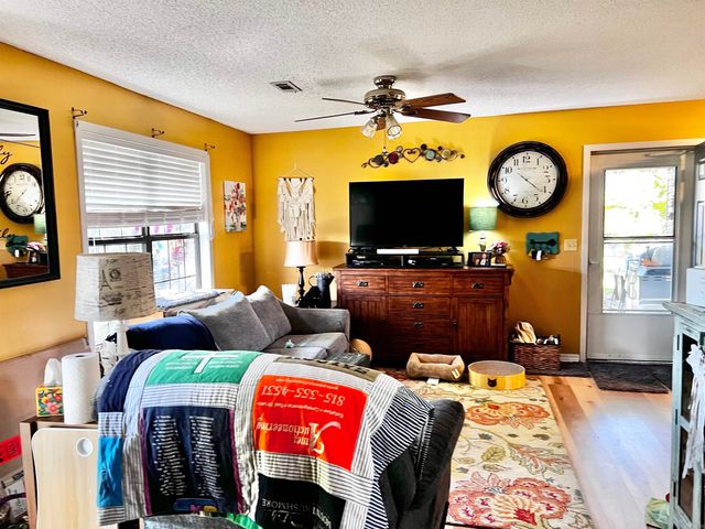 505 Pine St, Pangburn, AR 72121