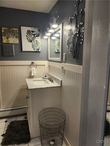 319 Burnet Avenue 1, Syracuse, NY 13203