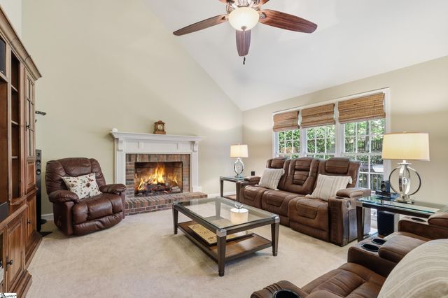 3 Cutting Horse Court, Simpsonville, SC 29680