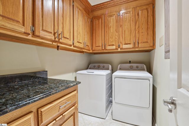 3 Cutting Horse Court, Simpsonville, SC 29680