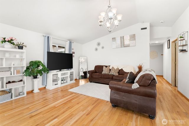 8634 Sweet Clover Drive SE, Yelm, WA 98597