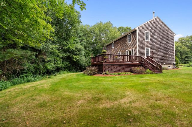 13 Bayberry Rd, Raynham, MA 02767