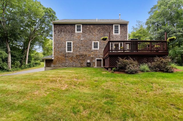 13 Bayberry Rd, Raynham, MA 02767