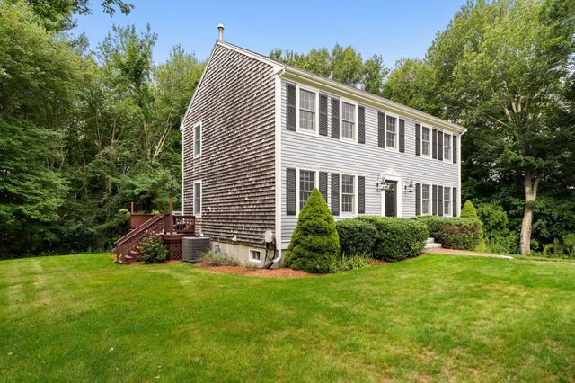 13 Bayberry Rd, Raynham, MA 02767
