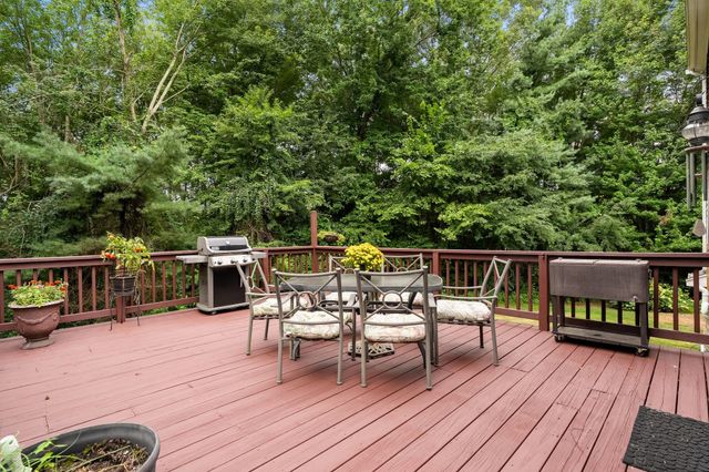 13 Bayberry Rd, Raynham, MA 02767
