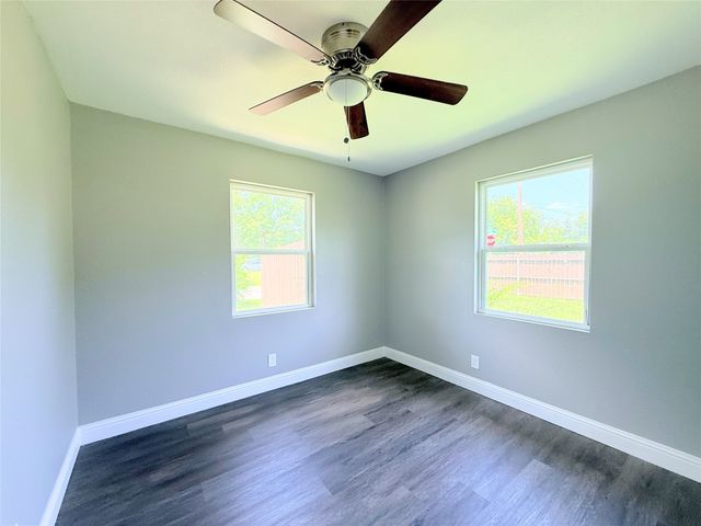 502 E Park Avenue, Sherman, TX 75090
