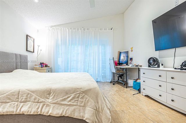 10665 San Bernardino Way, Boca Raton, FL 33428
