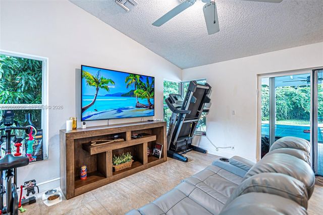10665 San Bernardino Way, Boca Raton, FL 33428