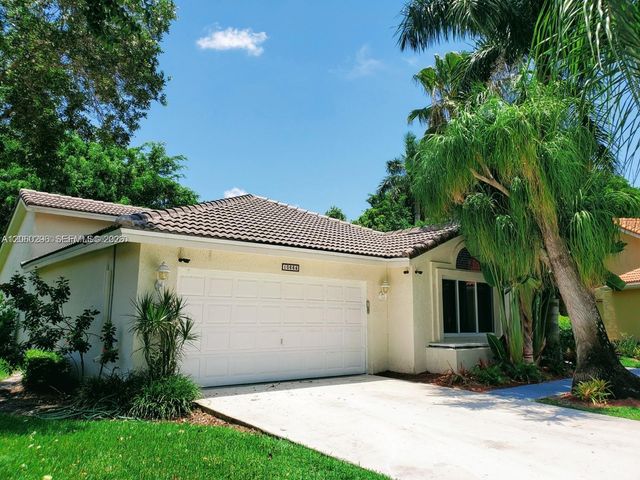 10665 San Bernardino Way, Boca Raton, FL 33428