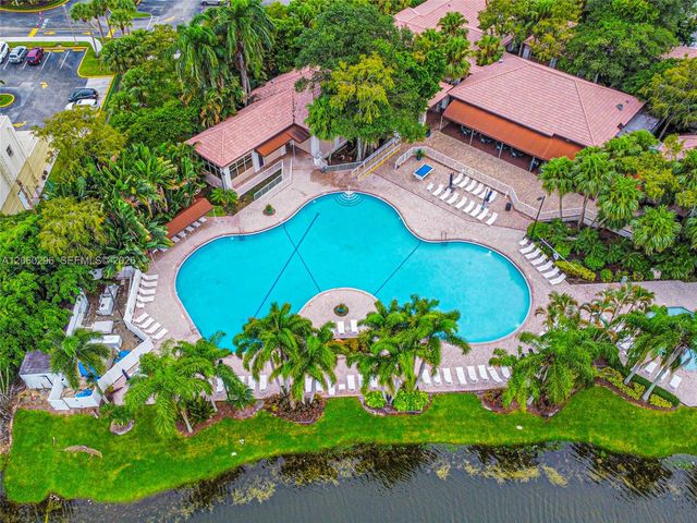 10665 San Bernardino Way, Boca Raton, FL 33428