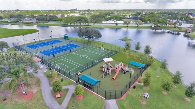 10665 San Bernardino Way, Boca Raton, FL 33428