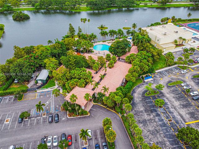 10665 San Bernardino Way, Boca Raton, FL 33428