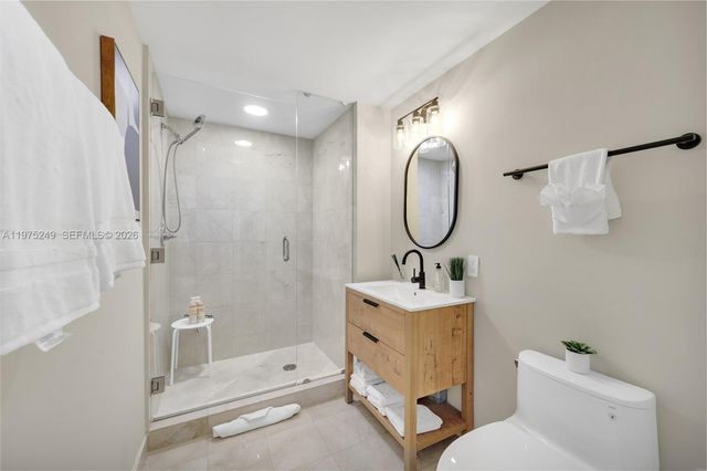 6365 Collins Ave 3906, Miami Beach, FL 33141