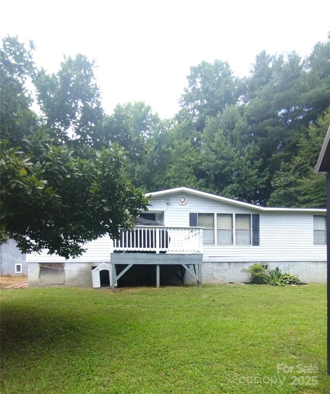 101 Branch Breeze Lane, Zirconia, NC 28790