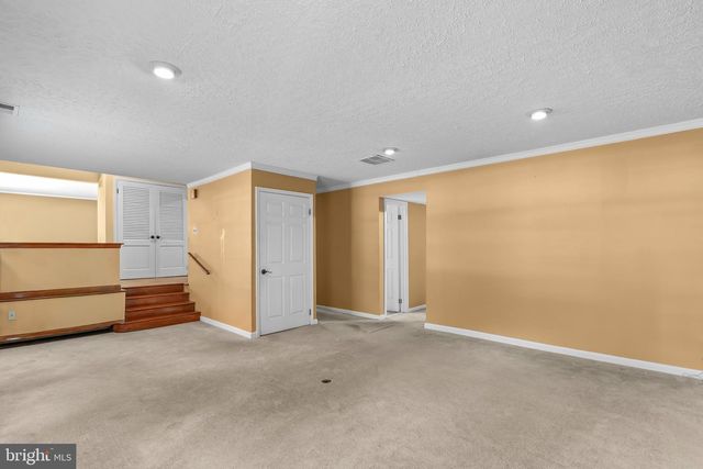 201 SWAN CREEK RD, Fort Washington, MD 20744