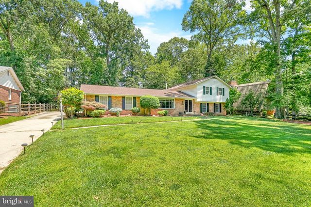201 SWAN CREEK RD, Fort Washington, MD 20744