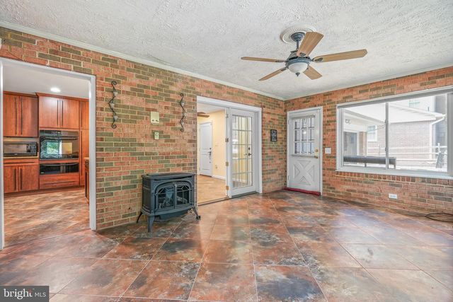 201 SWAN CREEK RD, Fort Washington, MD 20744