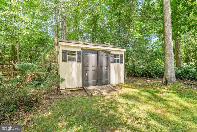 201 SWAN CREEK RD, Fort Washington, MD 20744