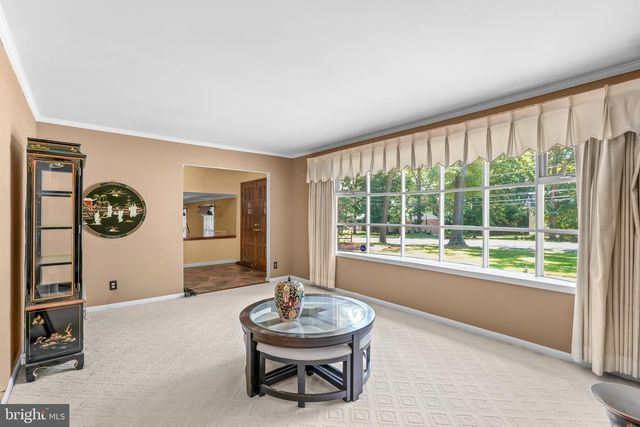 201 SWAN CREEK RD, Fort Washington, MD 20744