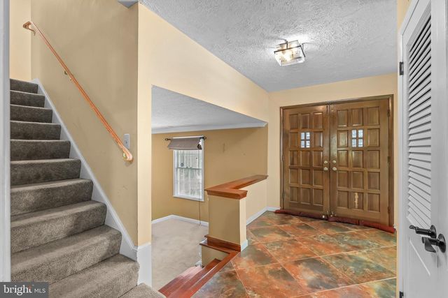 201 SWAN CREEK RD, Fort Washington, MD 20744