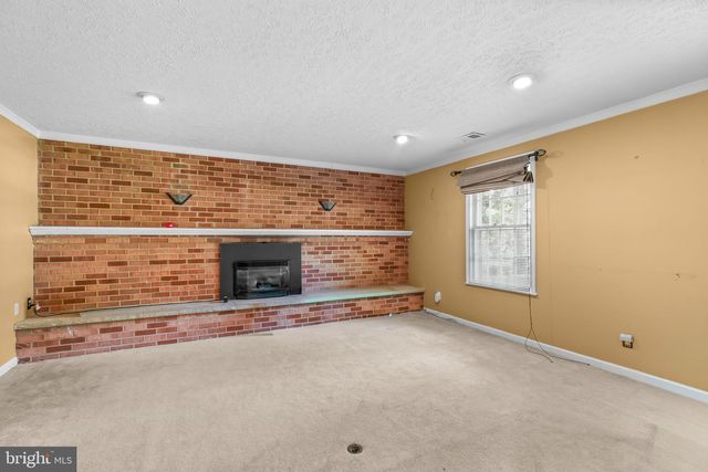 201 SWAN CREEK RD, Fort Washington, MD 20744