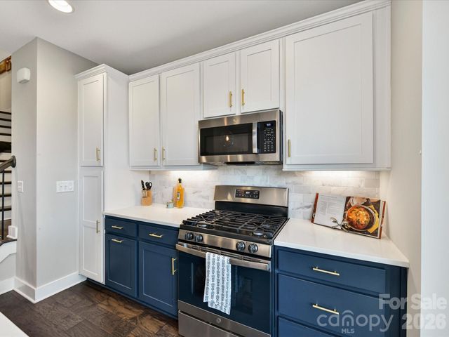 2915 Simpson Drive, Charlotte, NC 28205