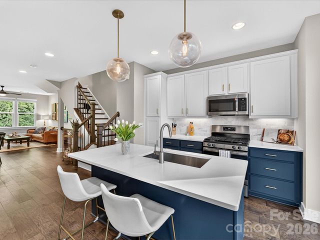 2915 Simpson Drive, Charlotte, NC 28205