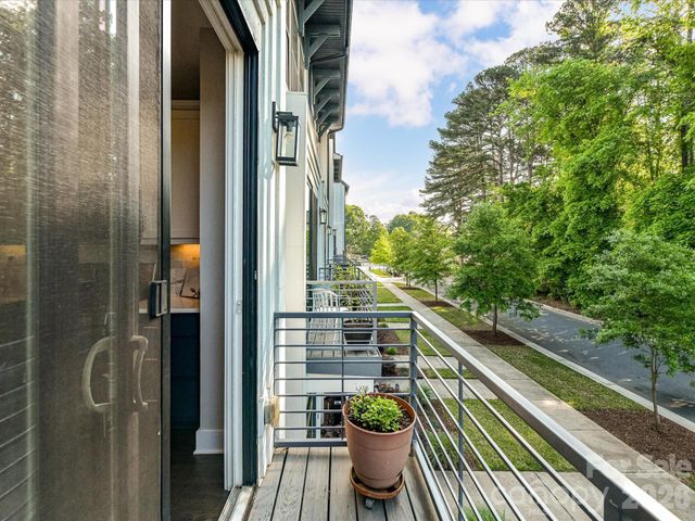 2915 Simpson Drive, Charlotte, NC 28205